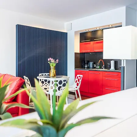 Diva Surfingbird דירה קולובז'ג